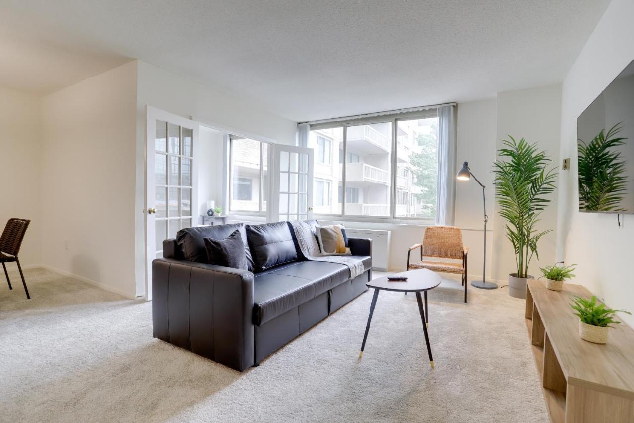 Awesome 1 Bedroom Apt + Den At Crystal City With Gym Arlington Exteriér fotografie