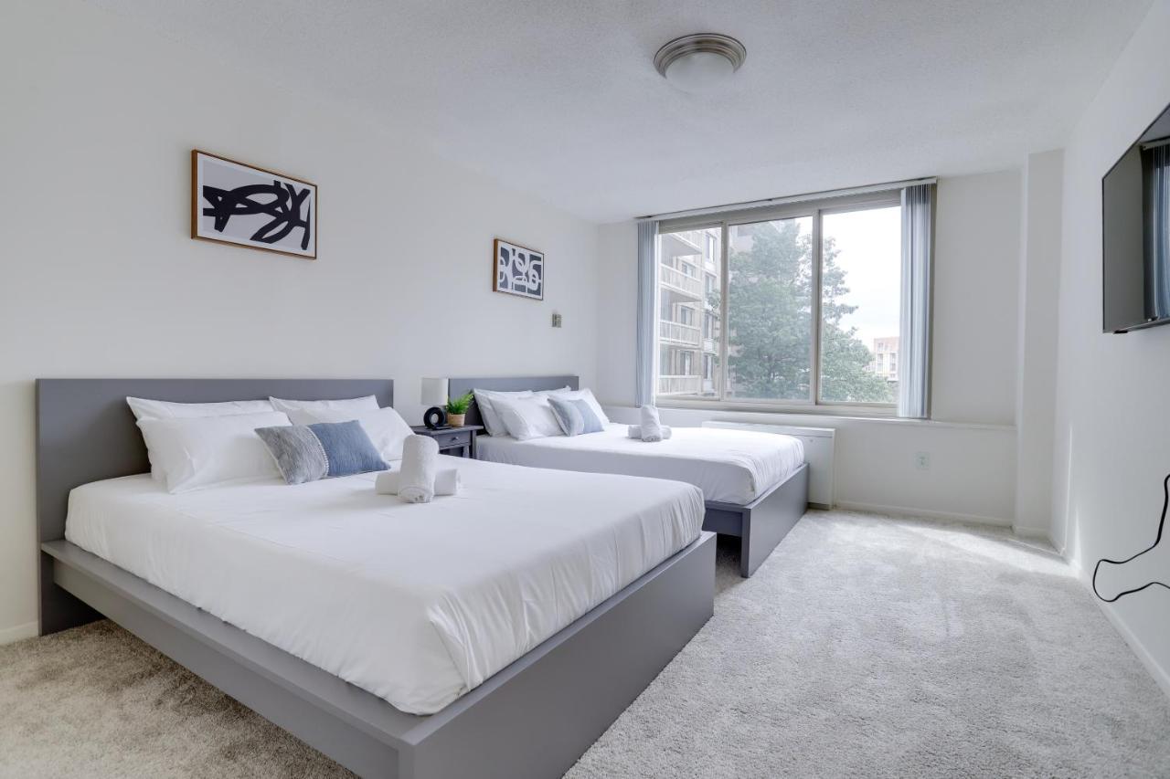 Awesome 1 Bedroom Apt + Den At Crystal City With Gym Arlington Exteriér fotografie